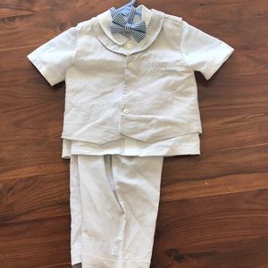 4 piece 12 month old linen outfit.